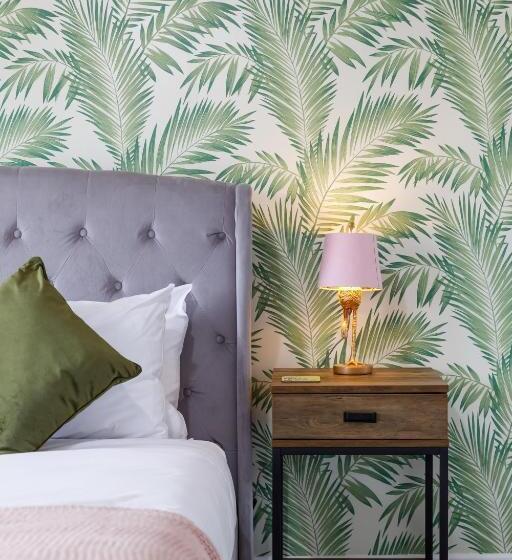 Beautiful Central 3 Bed W/roof Terrace & Parking