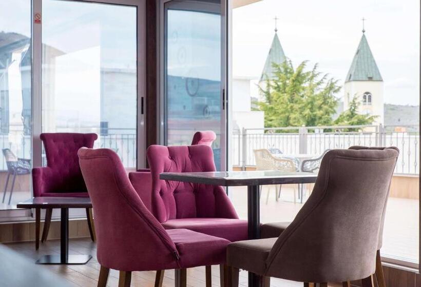 تختخواب و صبحانه Villa Marija & Darko