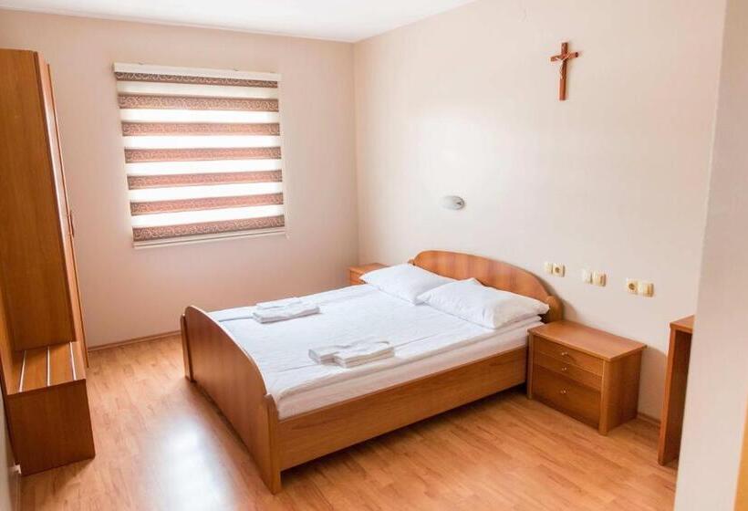 تختخواب و صبحانه Villa Marija & Darko