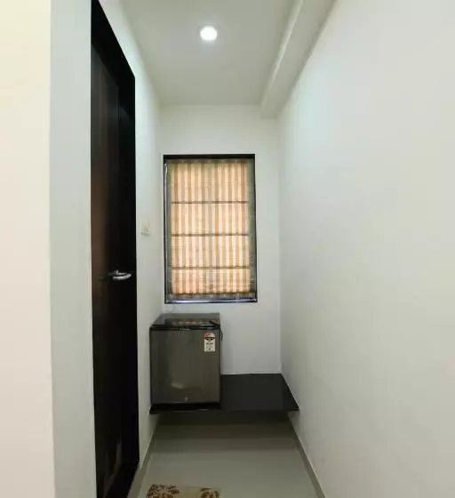 ホテル Shagun Rooms & Banquet, Surat