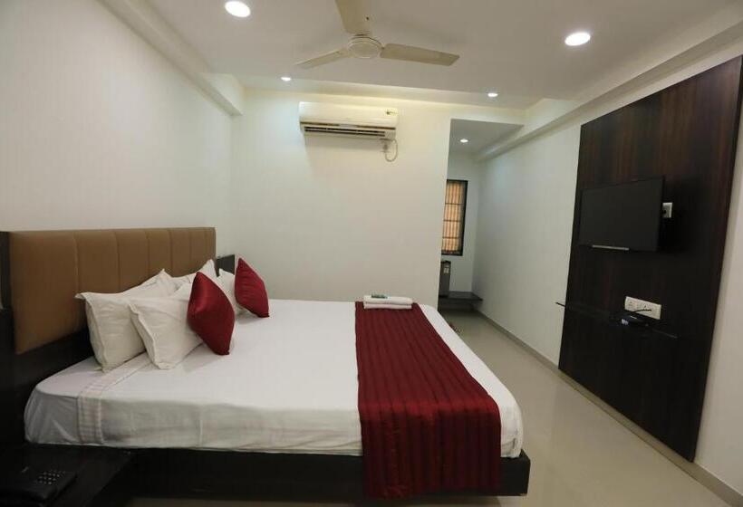 هتل Shagun Rooms & Banquet, Surat