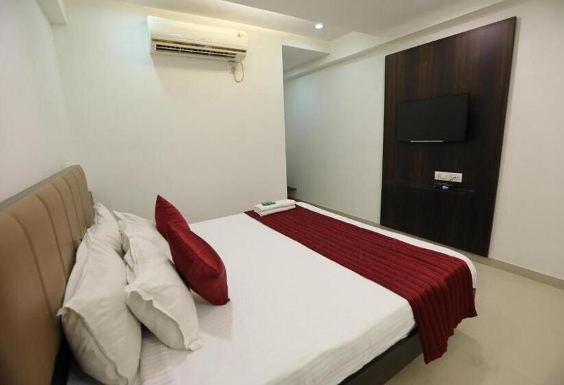 هتل Shagun Rooms & Banquet, Surat