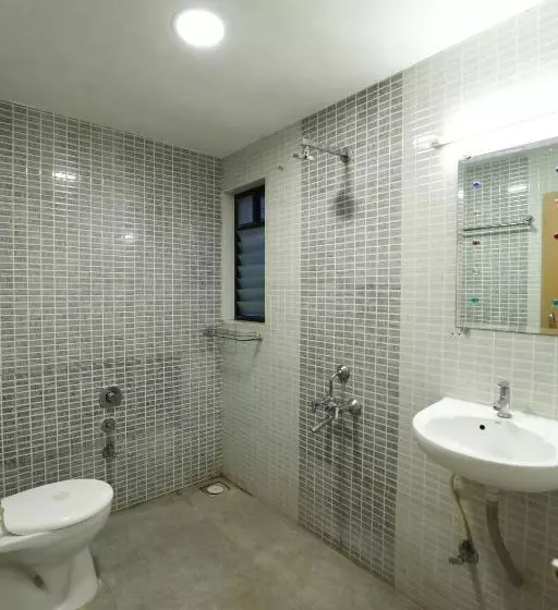 ホテル Shagun Rooms & Banquet, Surat