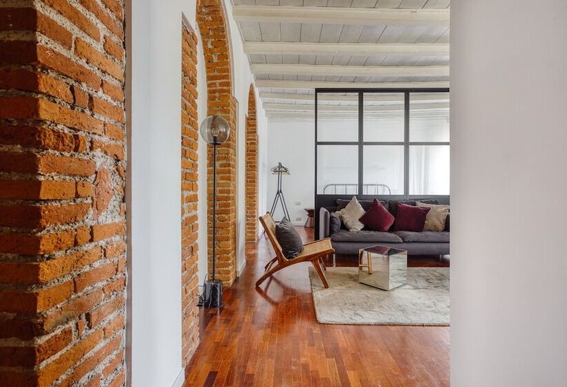 Joivy Superb Studio In The Centre Of Milan