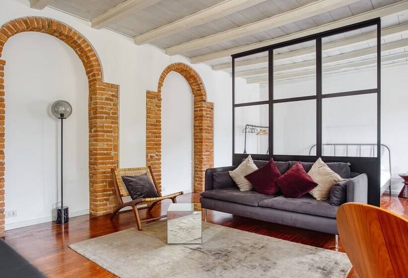 Joivy Superb Studio In The Centre Of Milan