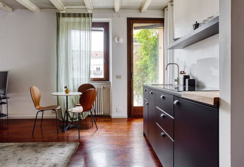 Joivy Superb Studio In The Centre Of Milan