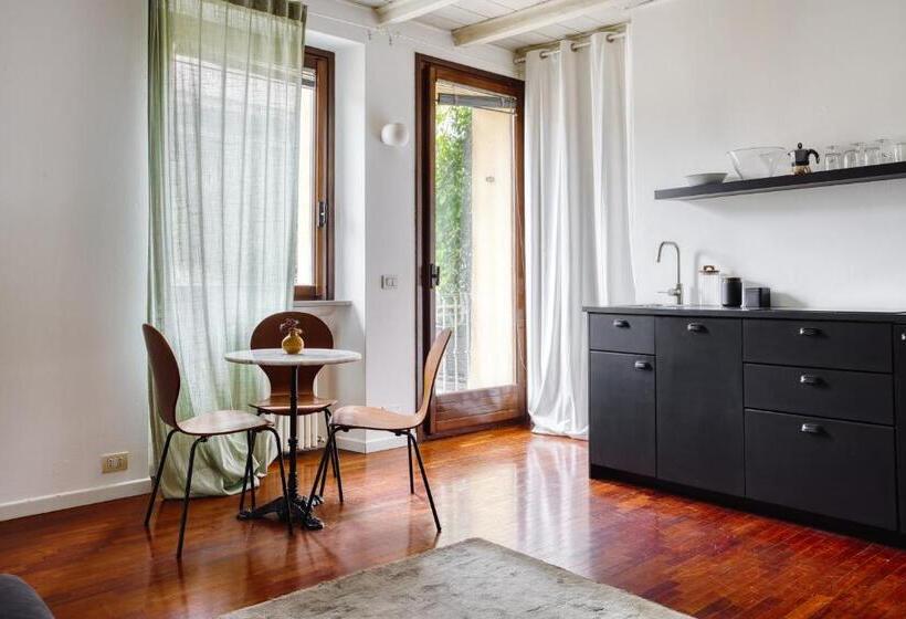 Joivy Superb Studio In The Centre Of Milan