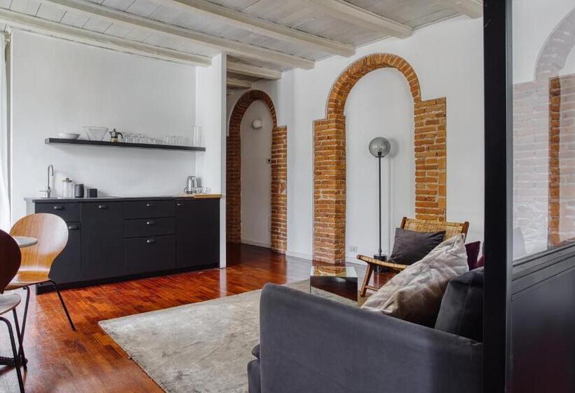 Joivy Superb Studio In The Centre Of Milan