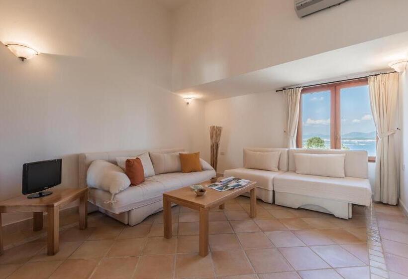 Capo Ceraso Family Resort