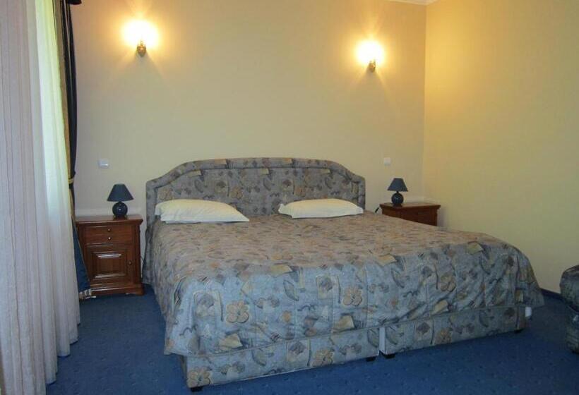 هتل готель поляна квеле