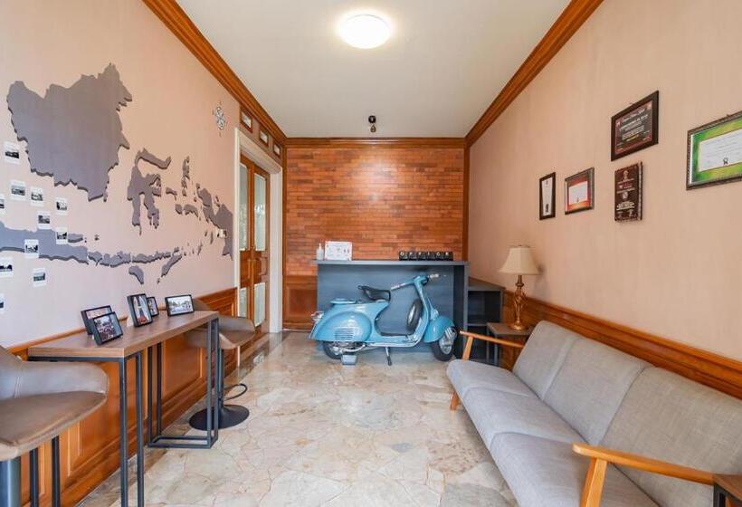 Hotel Koolkost Near Simpang Dago 2