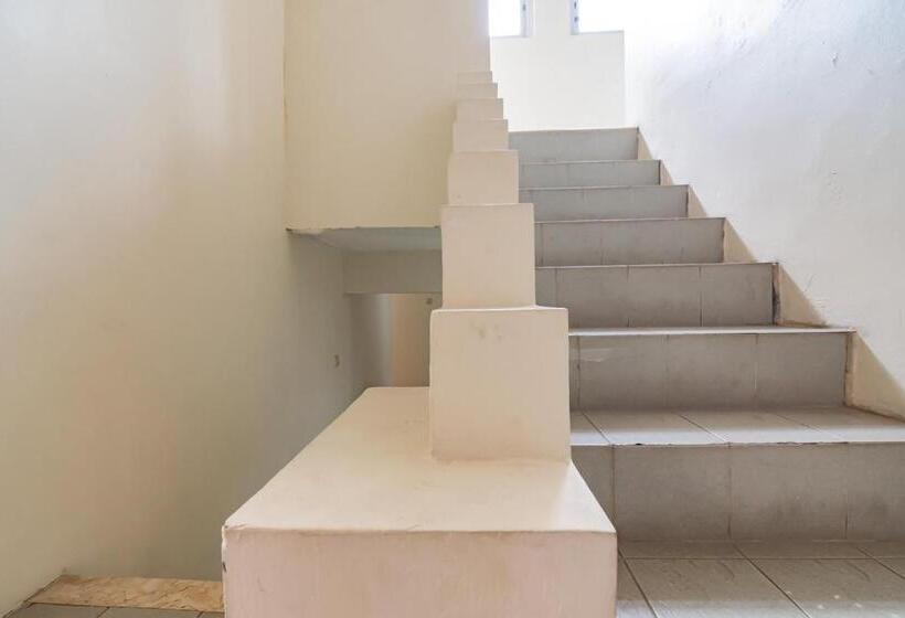 Hotel Koolkost Near Simpang Dago 2