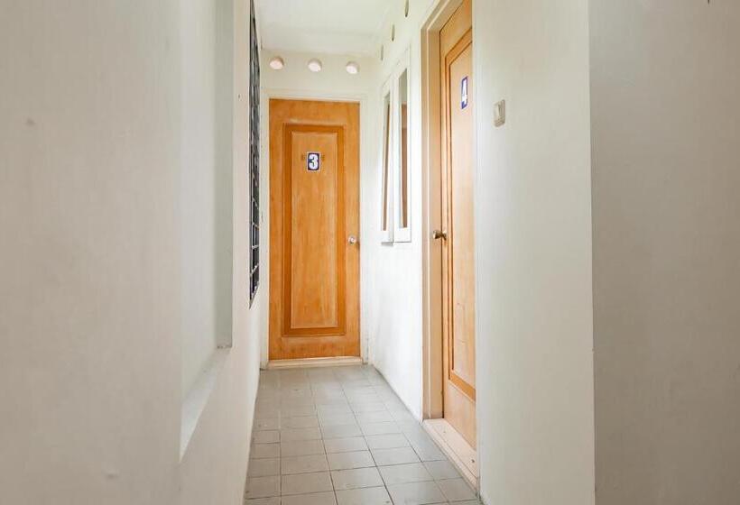 Hotel Koolkost Near Simpang Dago 2