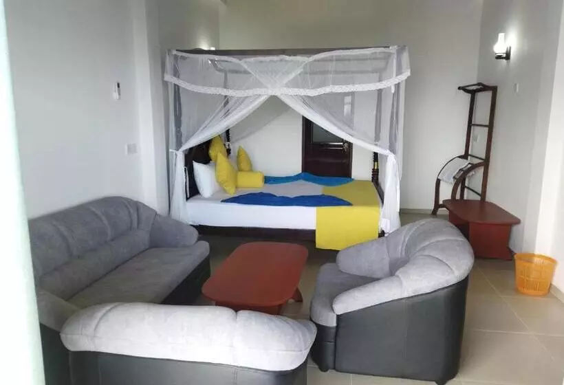 ペンション Shanika Beach Inn