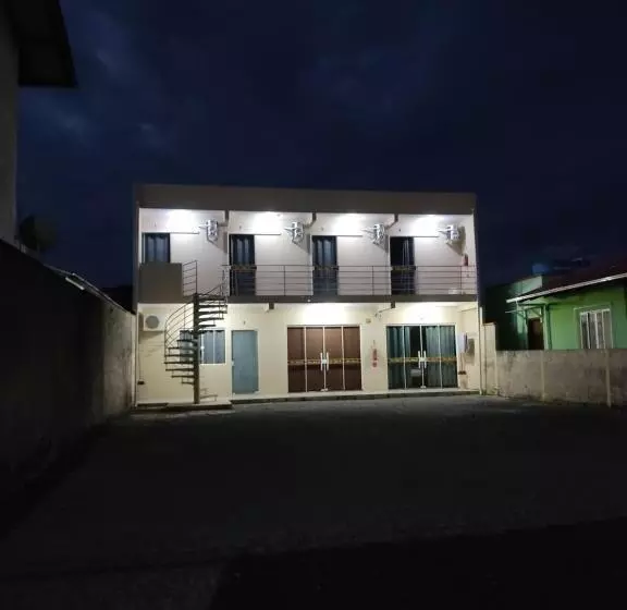 پانسیون Suítes E Penha Sc