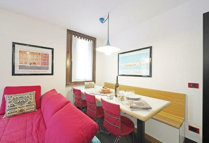 Iflat Cozy Apartment With An Incredible View