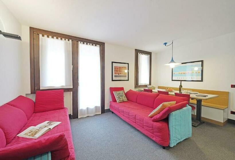 Iflat Cozy Apartment With An Incredible View