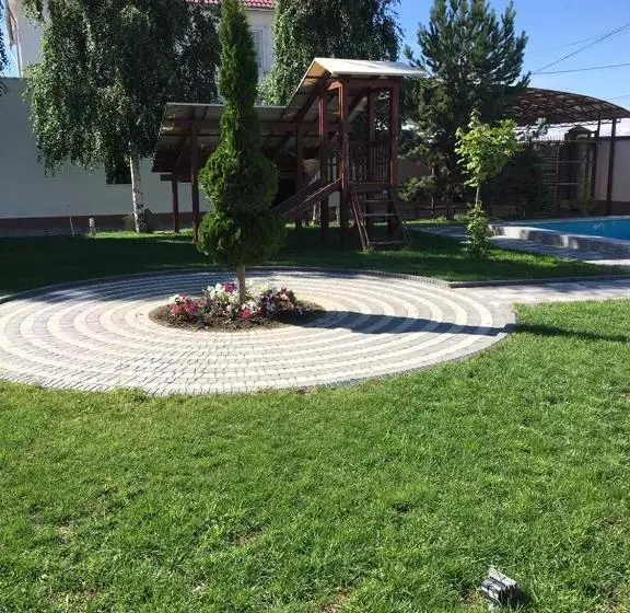 پانسیون гостевой дом ривьера