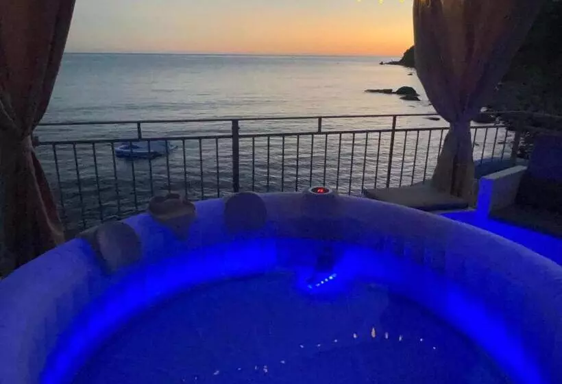 ペンション Camera Doppia Con Terrazzo Vista Mare Privato