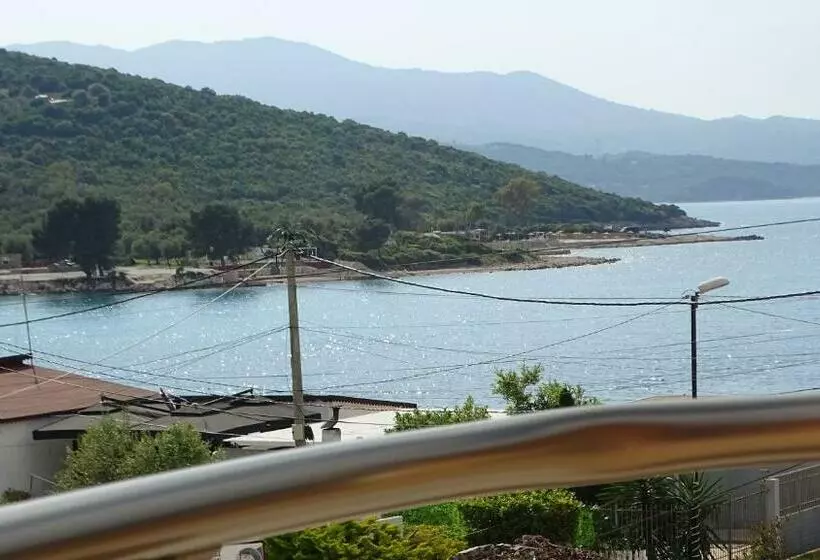 Seaside Vila Genti Pollo