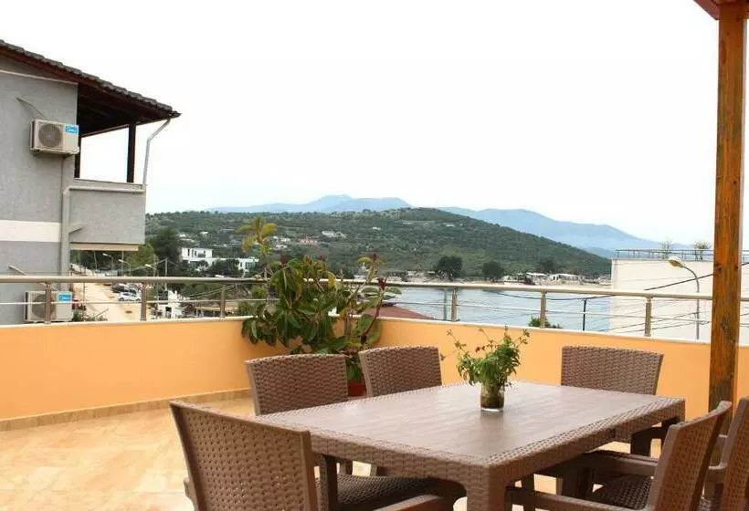 Seaside Vila Genti Pollo