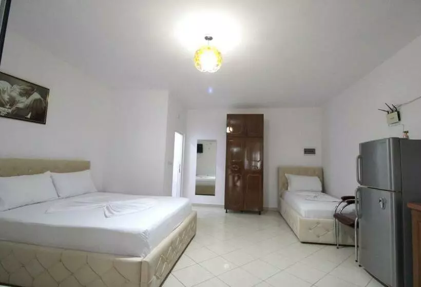 Seaside Vila Genti Pollo