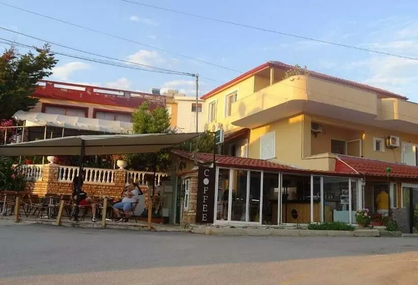 Seaside Vila Genti Pollo