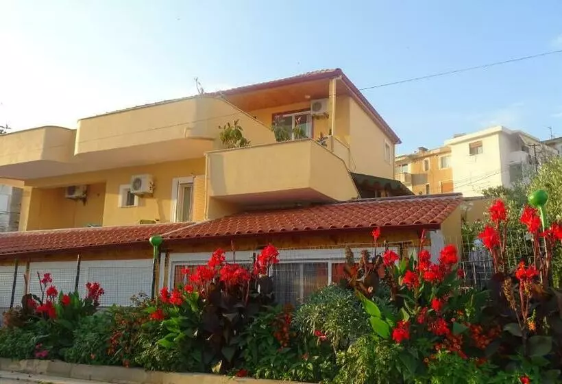 Seaside Vila Genti Pollo