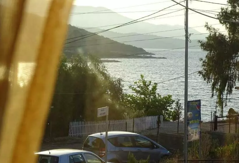 Seaside Vila Genti Pollo