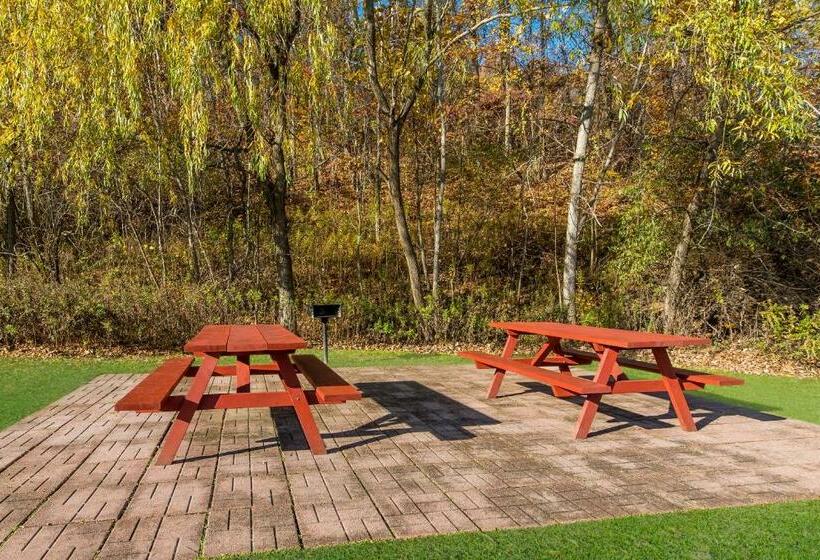 Surestay Plus Hotel By Best Western Highland Poughkeepsie