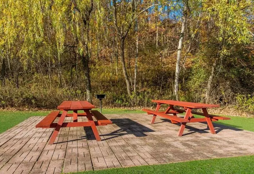 Surestay Plus Hotel By Best Western Highland Poughkeepsie