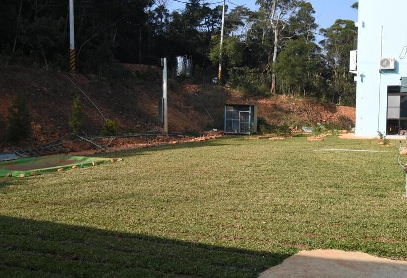 تختخواب و صبحانه 巨缿民宿巨象民宿