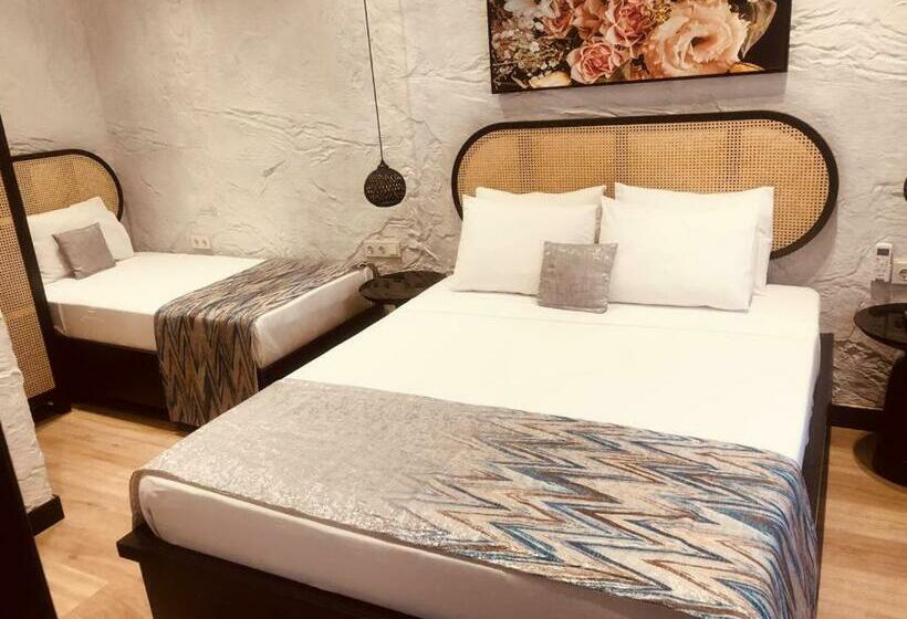 住宿加早餐  Otel Gülayvalık