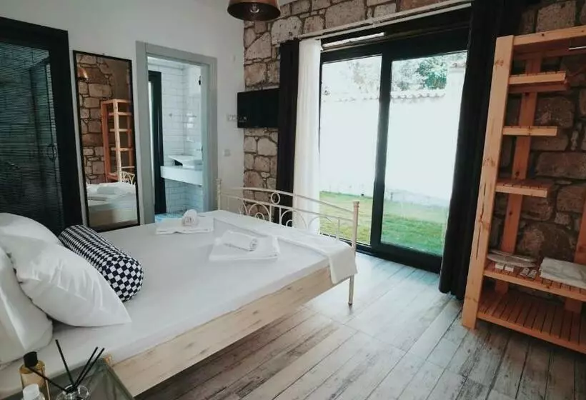 هتل Kybele Alaçatı
