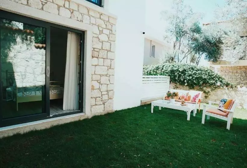 هتل Kybele Alaçatı
