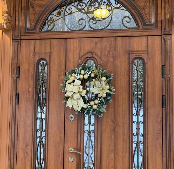 پانسیون сонячна соната