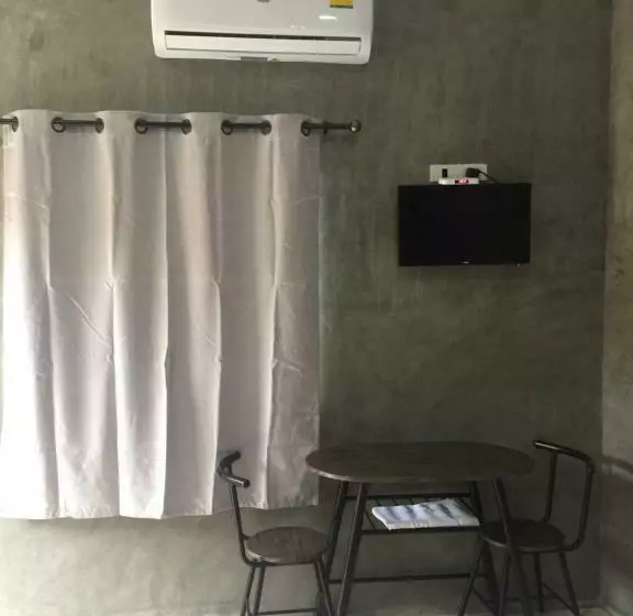 استراحتگاه เจิดจรัสรีสอร์ทโรงแรม24ชม