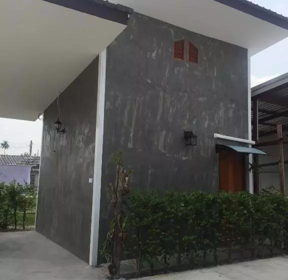 استراحتگاه เจิดจรัสรีสอร์ทโรงแรม24ชม