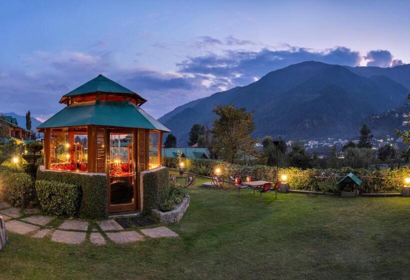 בית מלון כפרי Club Mahindra White Meadows Manali