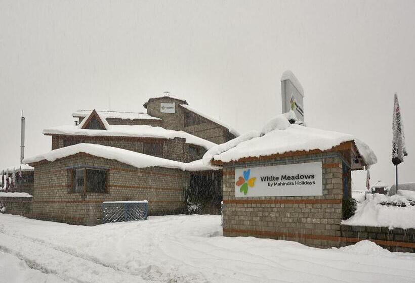 בית מלון כפרי Club Mahindra White Meadows Manali