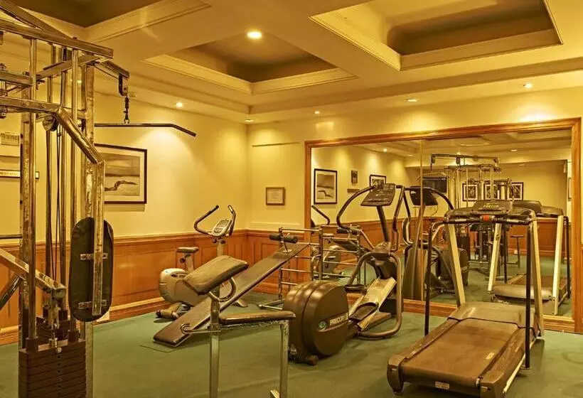 ホテル Club Mahindra White Meadows Manali