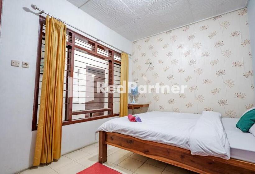 酒店 Nafisa Homestay Syariah Near Jatim Park 3 Batu Mitra Reddoorz