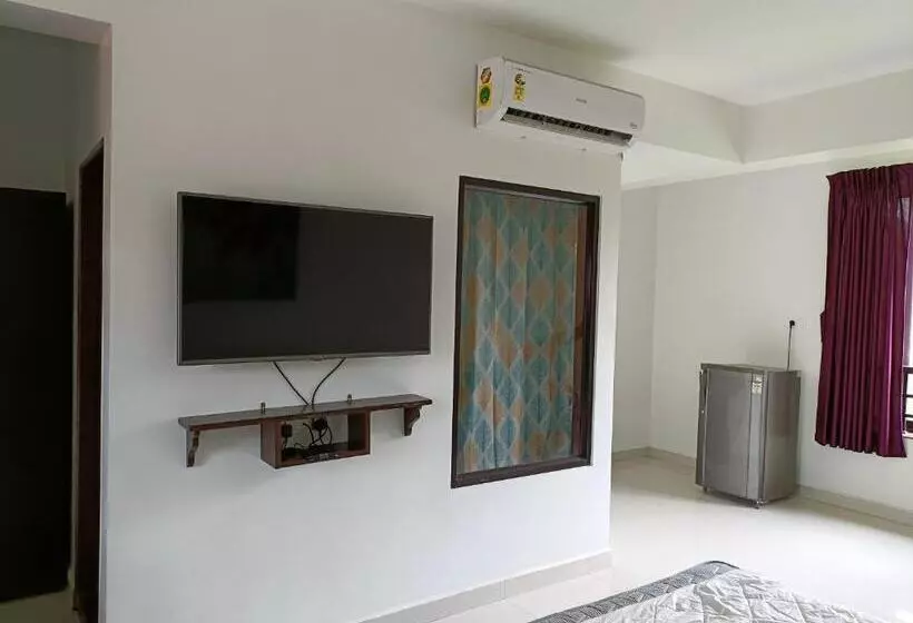 ペンション Wave Morjim