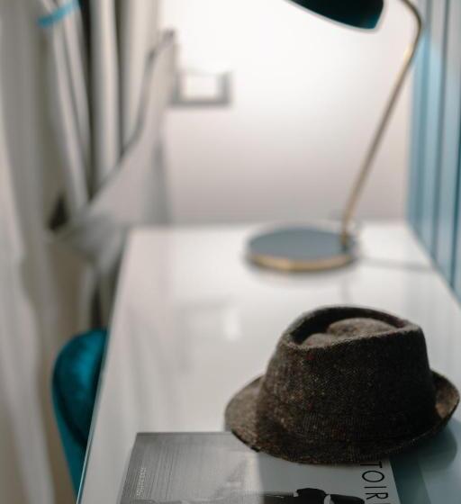 تختخواب و صبحانه Napoliviva