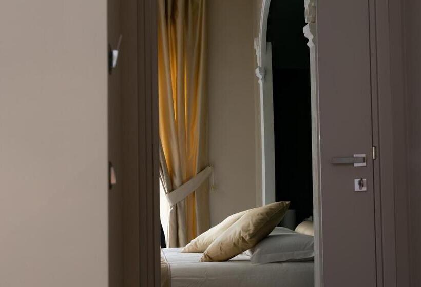 تختخواب و صبحانه Napoliviva