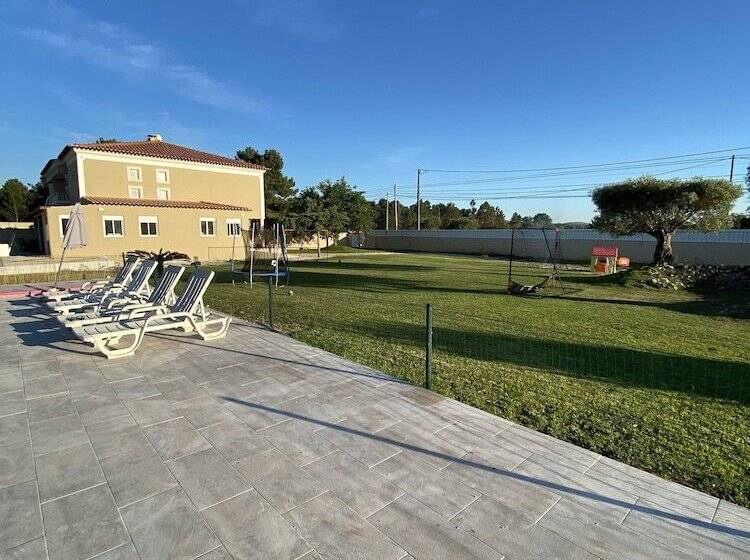 Charming 4 Bed Villa In Quinta Do Anjo, Palmela