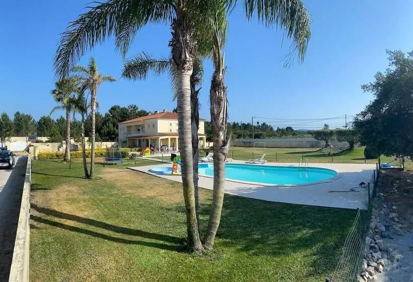 Charming 4 Bed Villa In Quinta Do Anjo, Palmela