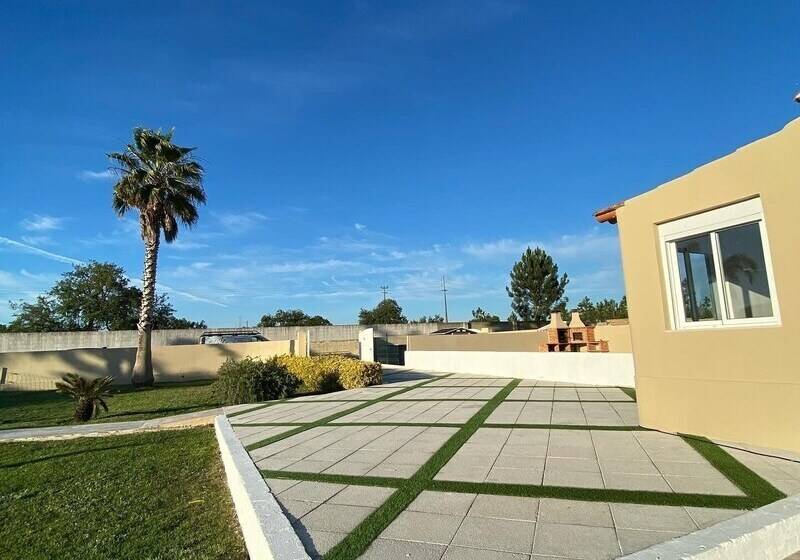 Charming 4 Bed Villa In Quinta Do Anjo, Palmela