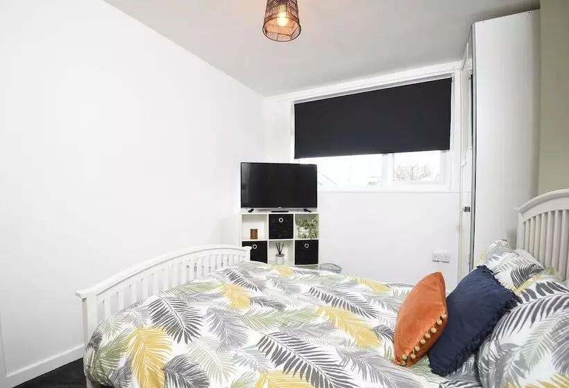 Cosy And Modern 2 Bed Family House In Abergele