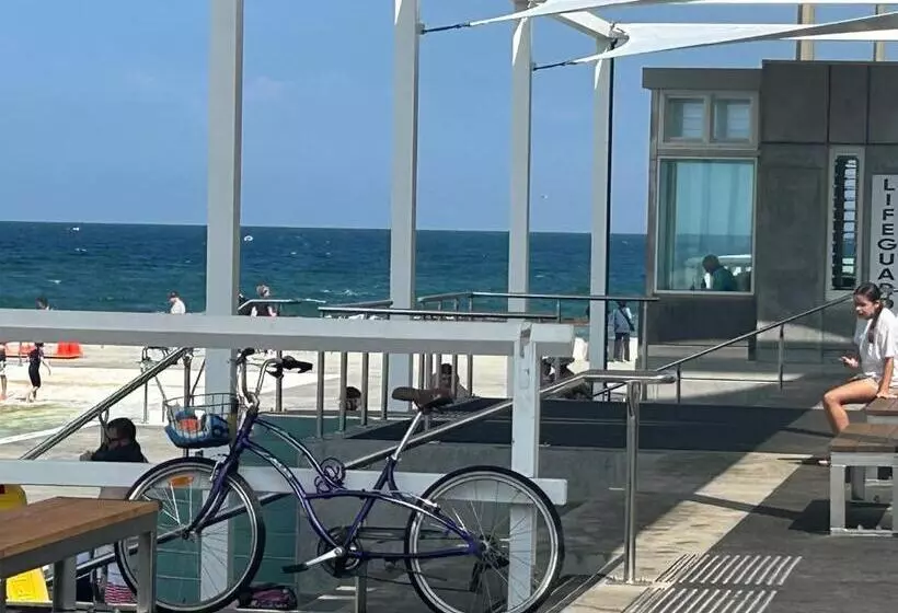 Crown On Darby Newcastle